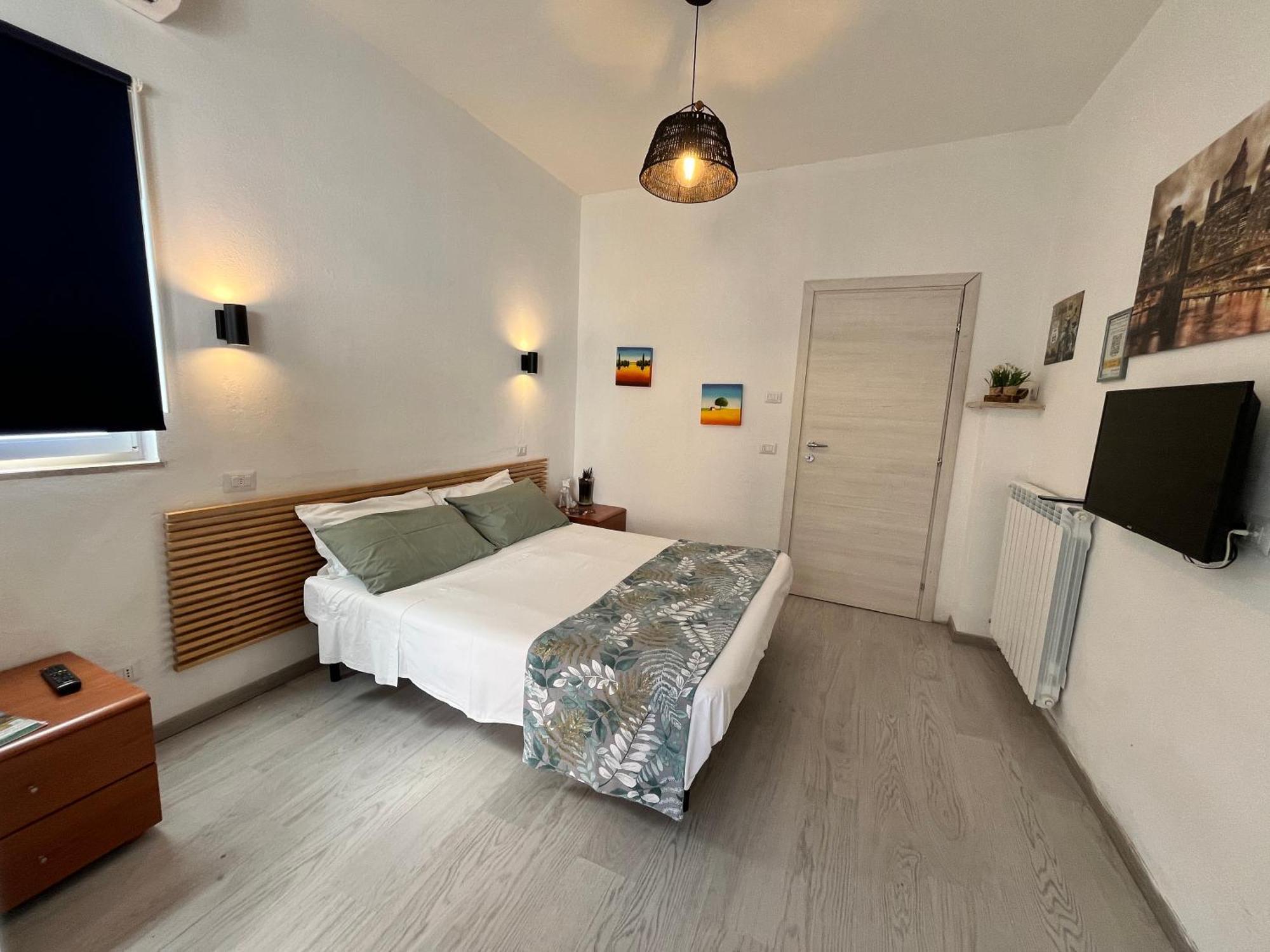 Large Double or Twin Room