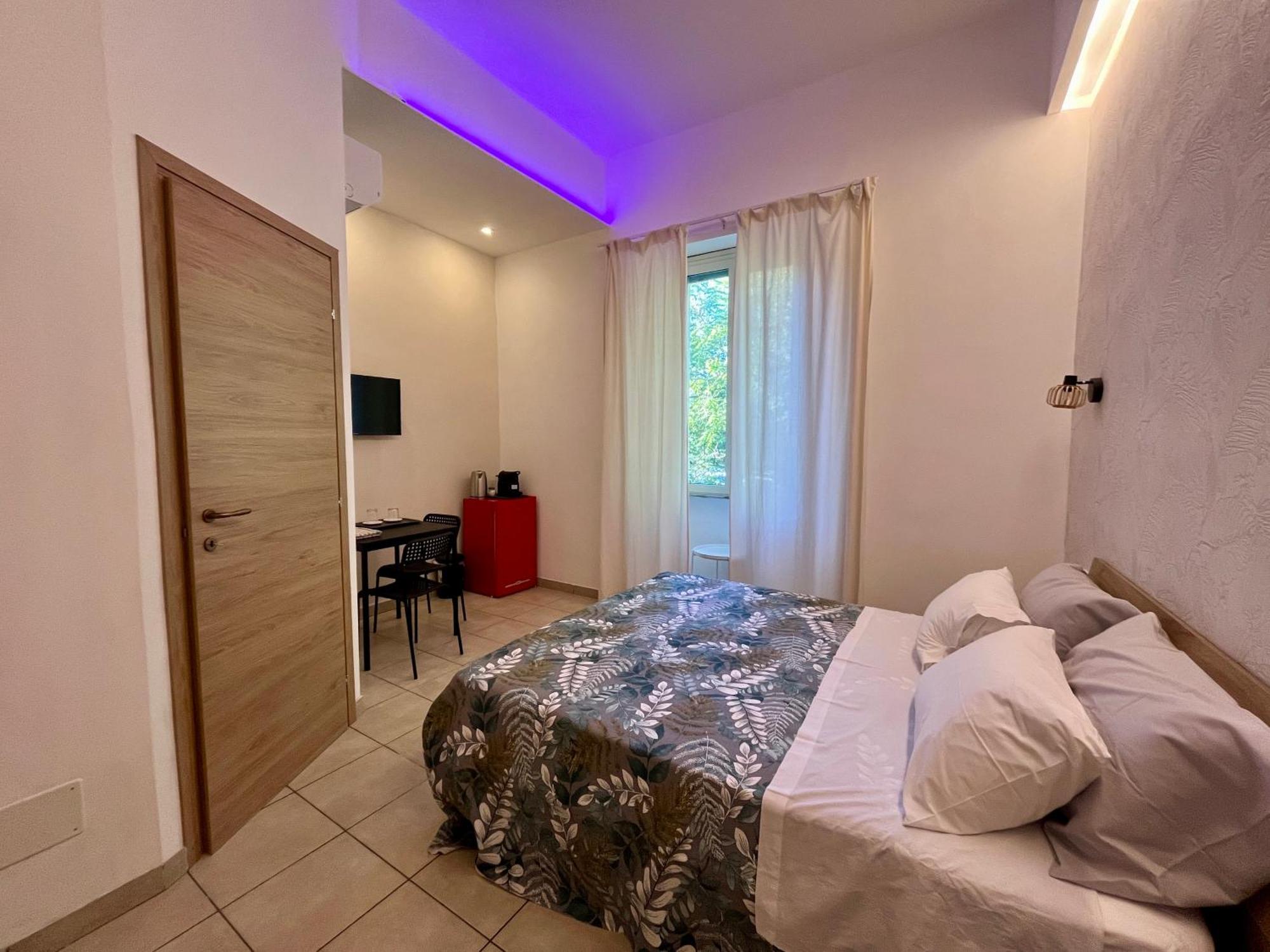 Double Room Private Bathroom