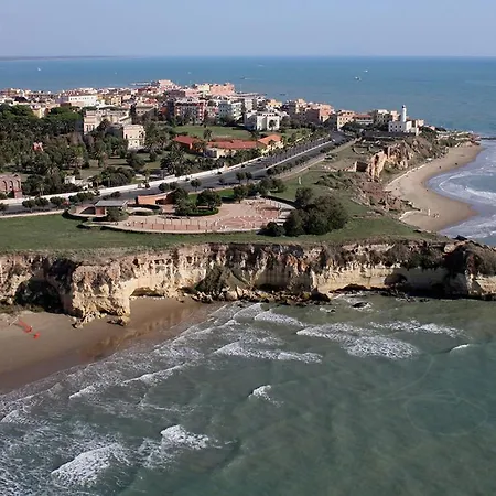 Regal House Anzio-2