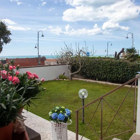 Sea Garden Anzio-2